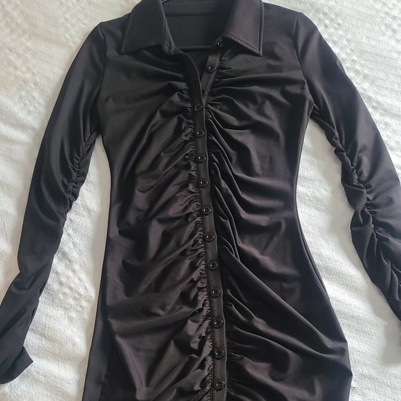 Black dress - Picture 1 of 3